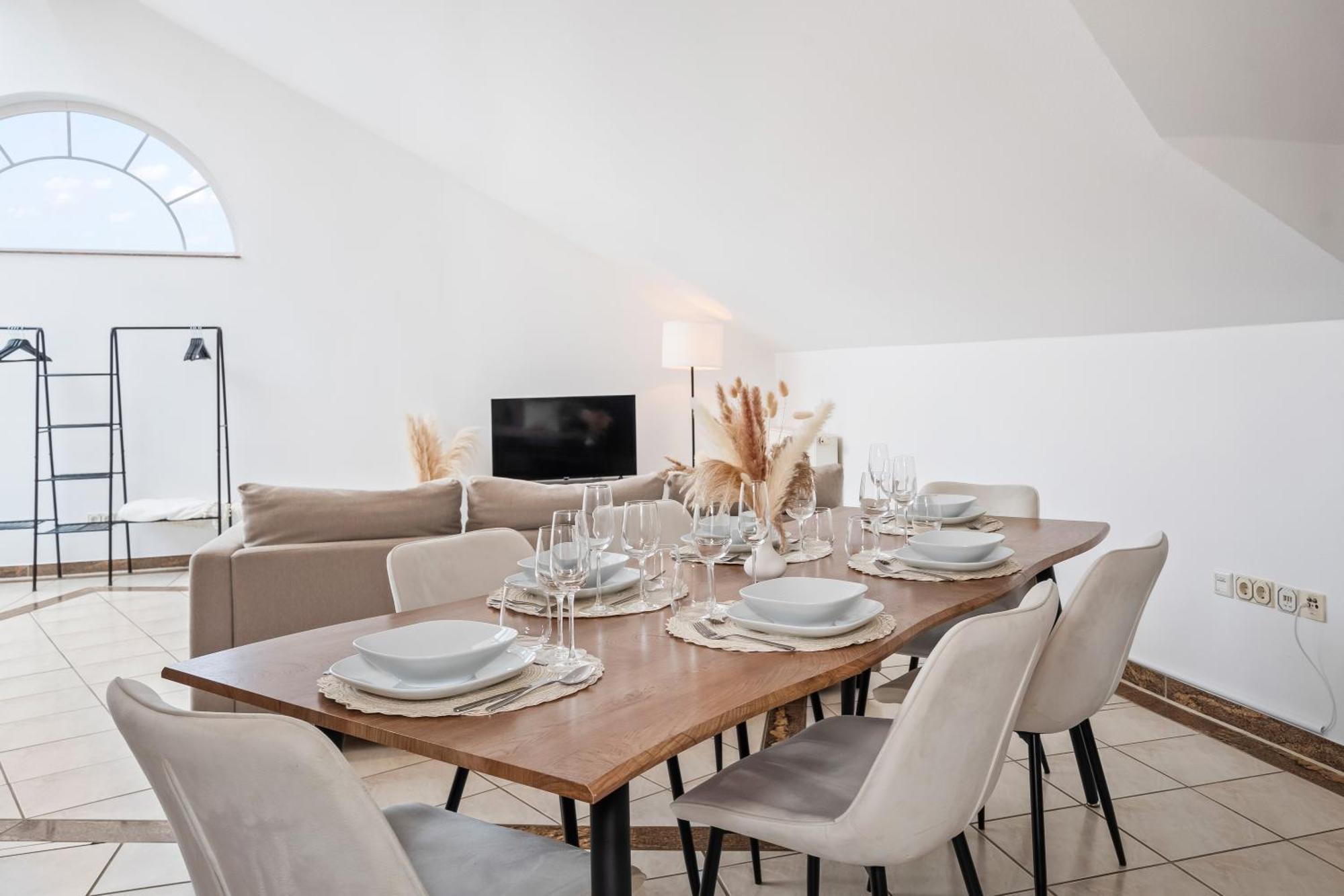 Stadtoase Fulda Mit Flair - Whirlpool, Balkon, 2Xparkplaetze, Highspeed Wlan Εξωτερικό φωτογραφία