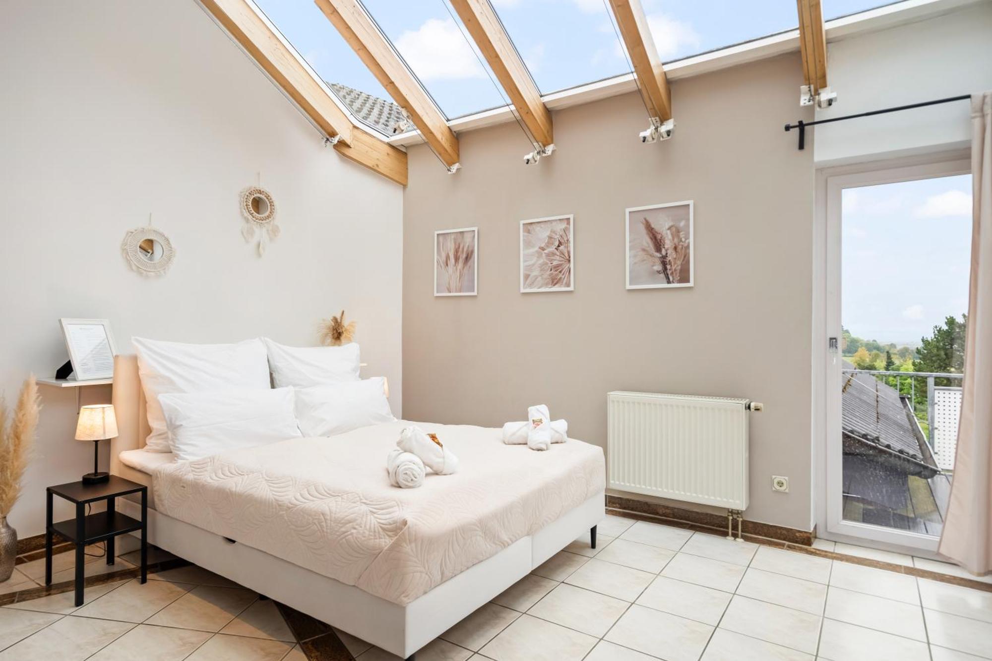 Stadtoase Fulda Mit Flair - Whirlpool, Balkon, 2Xparkplaetze, Highspeed Wlan Εξωτερικό φωτογραφία